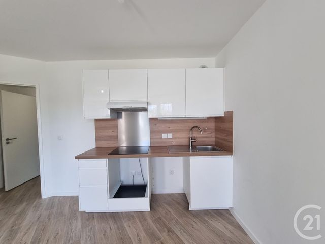 Appartement F3 &agrave; louer - 3 pi&egrave;ces - 62,32 m2 - Savigny Le Temple - 77 - ILE-DE-FRANCE