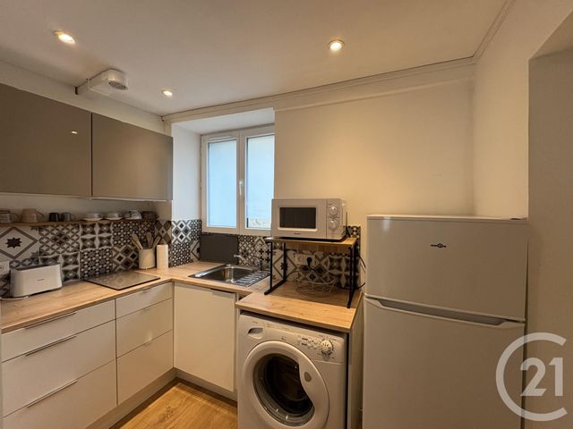Appartement F1 &agrave; louer - 1 pi&egrave;ce - 24 m2 - Melun - 77 - ILE-DE-FRANCE