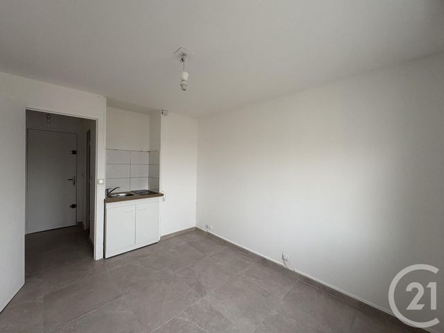 Appartement F1 à louer MELUN