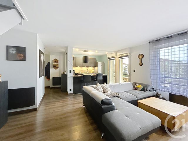 Appartement F4 &agrave; vendre - 4 pi&egrave;ces - 76,15 m2 - Moissy Cramayel - 77 - ILE-DE-FRANCE