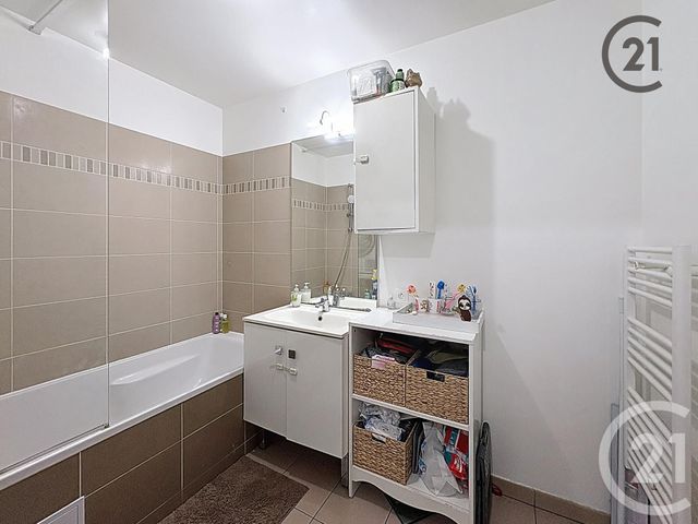 Appartement F3 &agrave; vendre - 3 pi&egrave;ces - 58,45 m2 - Lieusaint - 77 - ILE-DE-FRANCE