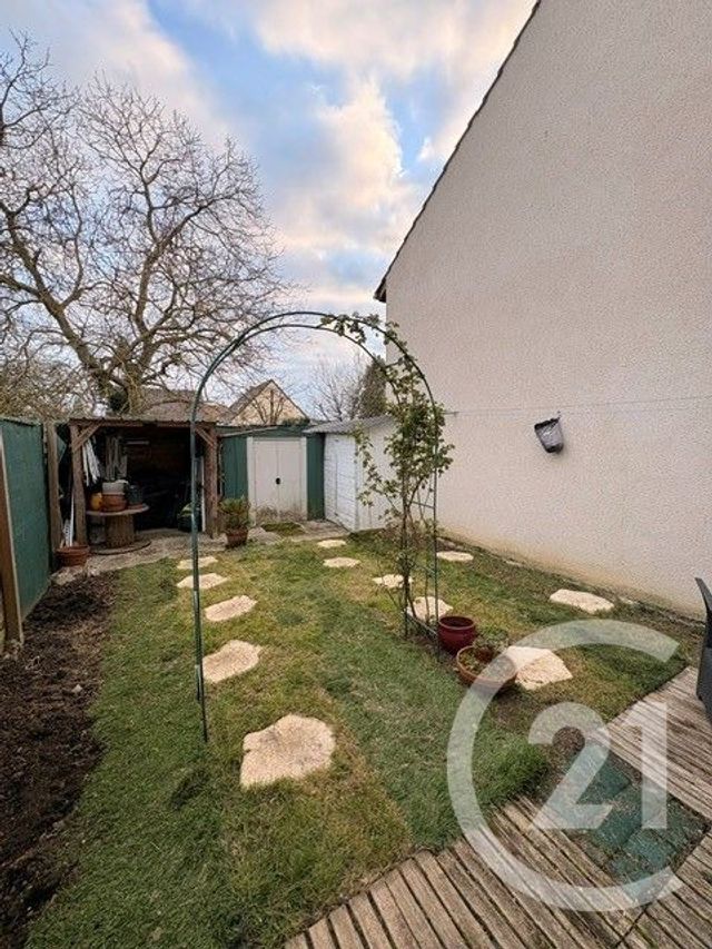 Maison &agrave; louer - 3 pi&egrave;ces - 65,10 m2 - Mormant - 77 - ILE-DE-FRANCE