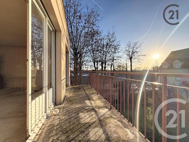 Appartement F3 &agrave; vendre - 4 pi&egrave;ces - 87,90 m2 - Brie Comte Robert - 77 - ILE-DE-FRANCE