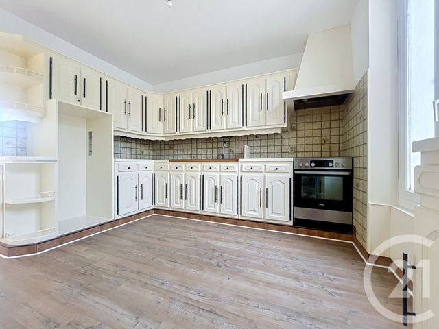 Maison &agrave; louer - 3 pi&egrave;ces - 85,26 m2 - Melun - 77 - ILE-DE-FRANCE