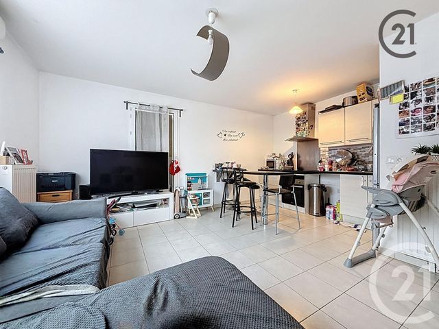 Appartement F3 &agrave; vendre - 3 pi&egrave;ces - 56 m2 - Lieusaint - 77 - ILE-DE-FRANCE