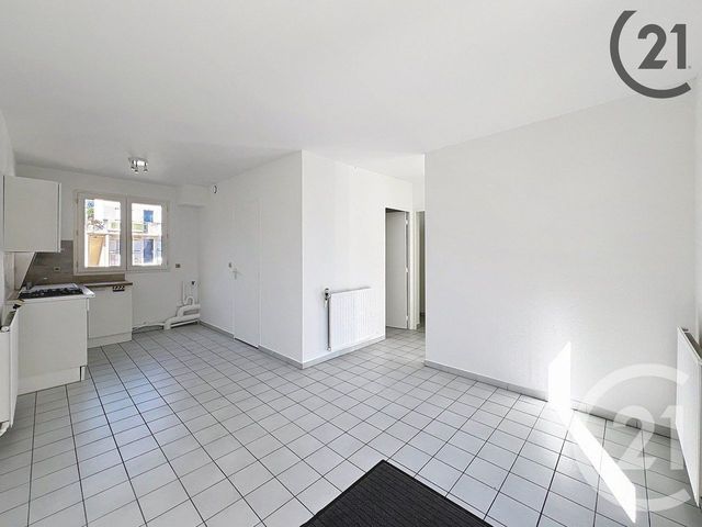 Appartement F1 &agrave; louer - 1 pi&egrave;ce - 29,30 m2 - Vert St Denis - 77 - ILE-DE-FRANCE