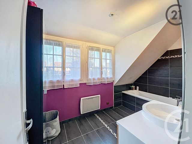 Maison &agrave; vendre - 6 pi&egrave;ces - 117 m2 - Savigny Le Temple - 77 - ILE-DE-FRANCE