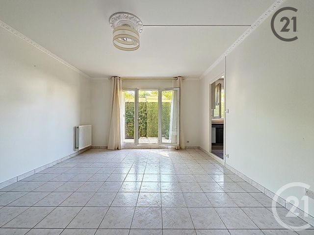 Appartement F2 &agrave; vendre - 2 pi&egrave;ces - 43,08 m2 - Combs La Ville - 77 - ILE-DE-FRANCE