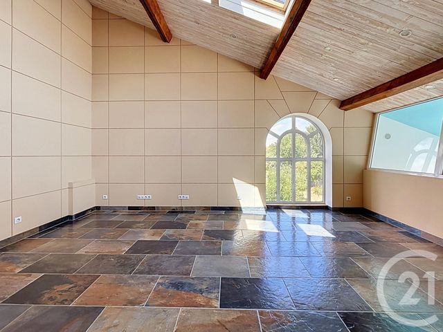 Maison &agrave; vendre - 7 pi&egrave;ces - 300 m2 - Combs La Ville - 77 - ILE-DE-FRANCE