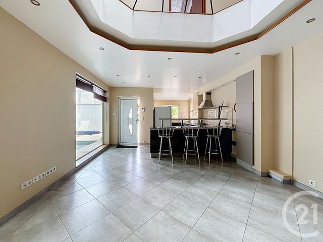 Maison &agrave; vendre - 7 pi&egrave;ces - 300 m2 - Combs La Ville - 77 - ILE-DE-FRANCE