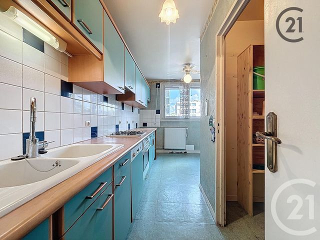 Appartement F5 &agrave; vendre - 5 pi&egrave;ces - 85,83 m2 - Combs La Ville - 77 - ILE-DE-FRANCE