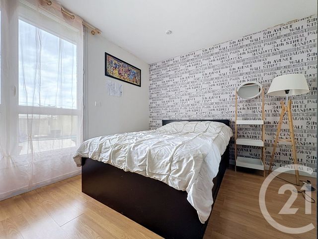 Appartement &agrave; louer - 3 pi&egrave;ces - 66,93 m2 - Savigny Le Temple - 77 - ILE-DE-FRANCE
