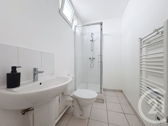 Appartement T1 &agrave; louer - 1 pi&egrave;ce - 29 m2 - Melun - 77 - ILE-DE-FRANCE
