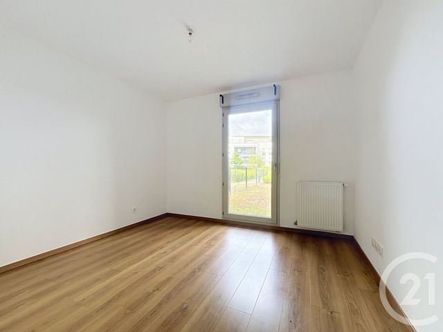 Appartement F2 &agrave; louer - 2 pi&egrave;ces - 40,80 m2 - Reau - 77 - ILE-DE-FRANCE