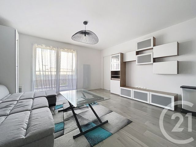 Appartement à louer MOISSY CRAMAYEL