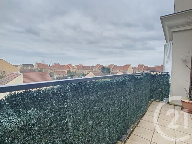 Appartement T3 &agrave; louer - 3 pi&egrave;ces - 63,05 m2 - Savigny Le Temple - 77 - ILE-DE-FRANCE