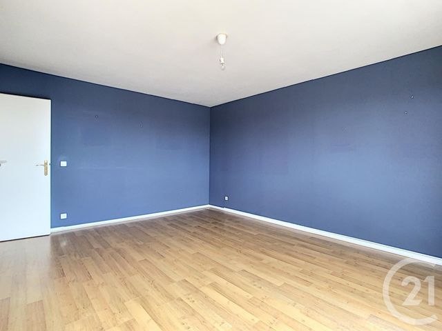 Appartement T3 &agrave; louer - 3 pi&egrave;ces - 63,05 m2 - Savigny Le Temple - 77 - ILE-DE-FRANCE