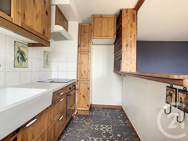 Appartement T3 &agrave; louer - 3 pi&egrave;ces - 63,05 m2 - Savigny Le Temple - 77 - ILE-DE-FRANCE