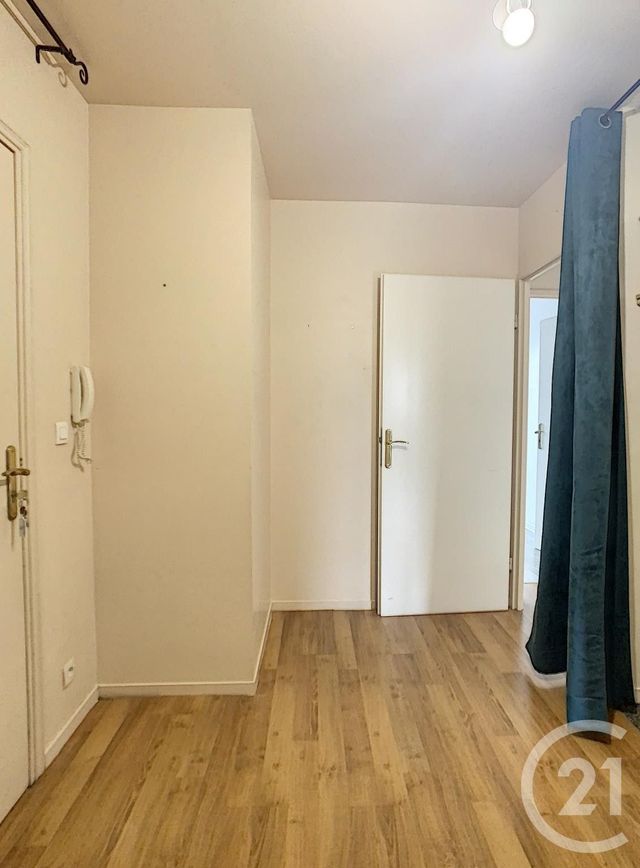 Appartement T3 &agrave; louer - 3 pi&egrave;ces - 63,05 m2 - Savigny Le Temple - 77 - ILE-DE-FRANCE