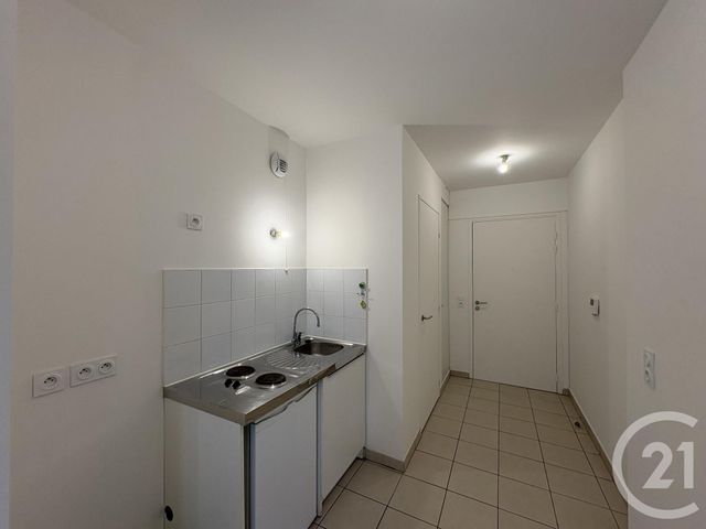 Appartement T1 &agrave; louer - 1 pi&egrave;ce - 31,01 m2 - Melun - 77 - ILE-DE-FRANCE