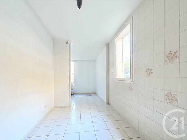 Appartement F5 &agrave; vendre - 5 pi&egrave;ces - 96,57 m2 - Nandy - 77 - ILE-DE-FRANCE