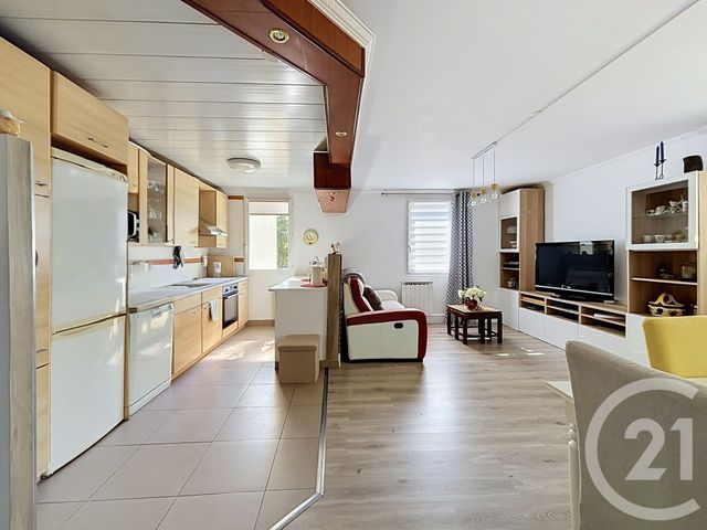 Appartement F4 &agrave; vendre - 4 pi&egrave;ces - 79,57 m2 - Combs La Ville - 77 - ILE-DE-FRANCE