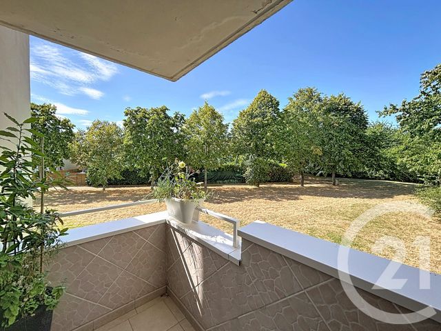 Appartement F4 &agrave; vendre - 4 pi&egrave;ces - 79,57 m2 - Combs La Ville - 77 - ILE-DE-FRANCE