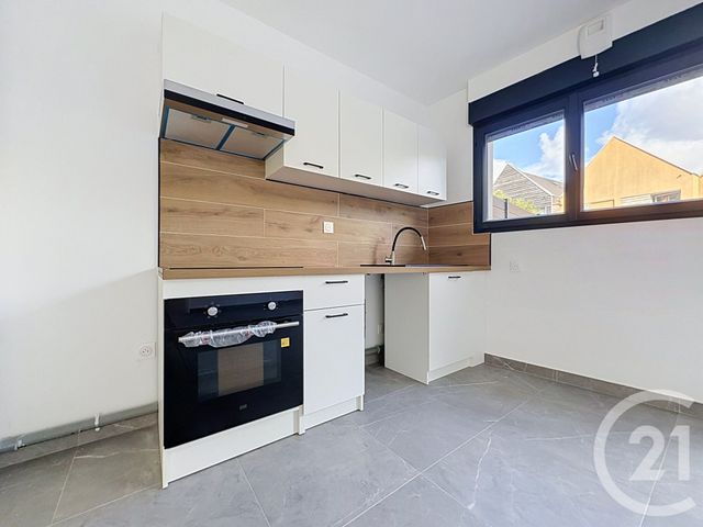 Appartement T3 &agrave; louer - 3 pi&egrave;ces - 47,46 m2 - Vert St Denis - 77 - ILE-DE-FRANCE