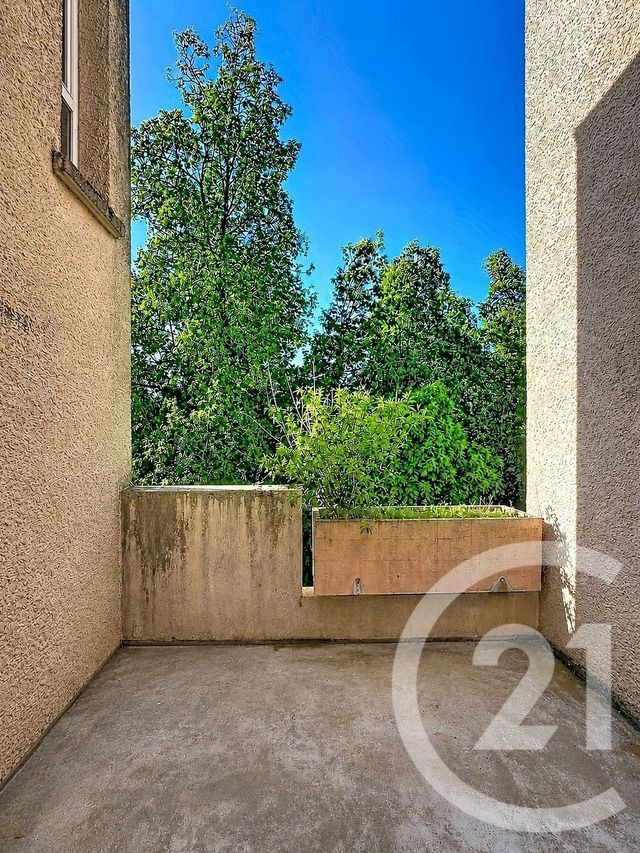 Appartement F4 &agrave; vendre - 4 pi&egrave;ces - 82,48 m2 - Savigny Le Temple - 77 - ILE-DE-FRANCE