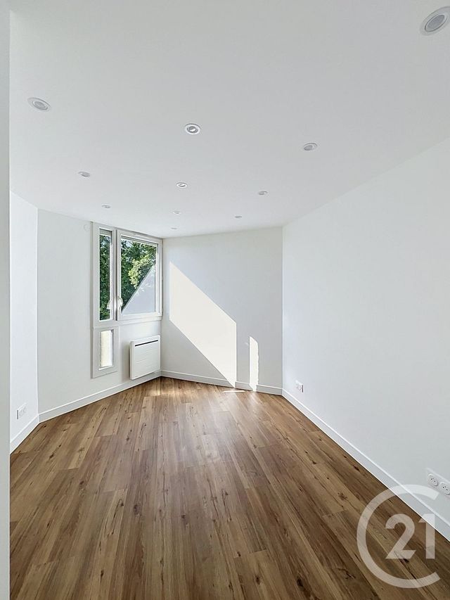 Appartement F4 &agrave; vendre - 4 pi&egrave;ces - 82,48 m2 - Savigny Le Temple - 77 - ILE-DE-FRANCE