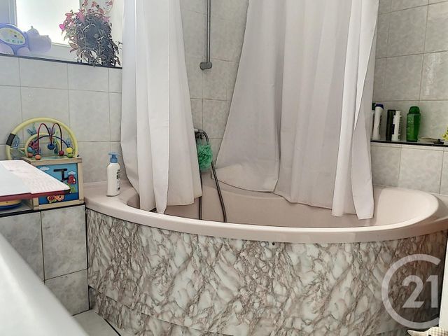 Maison à louer - 3 pièces - 64 m2 - Auxerre - 89 - BOURGOGNE