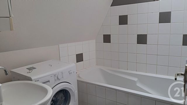 Afficher la photo en grand Appartement F3 à vendre - 3 pièces - 82,20 m2 - Auxerre - 89 - BOURGOGNE