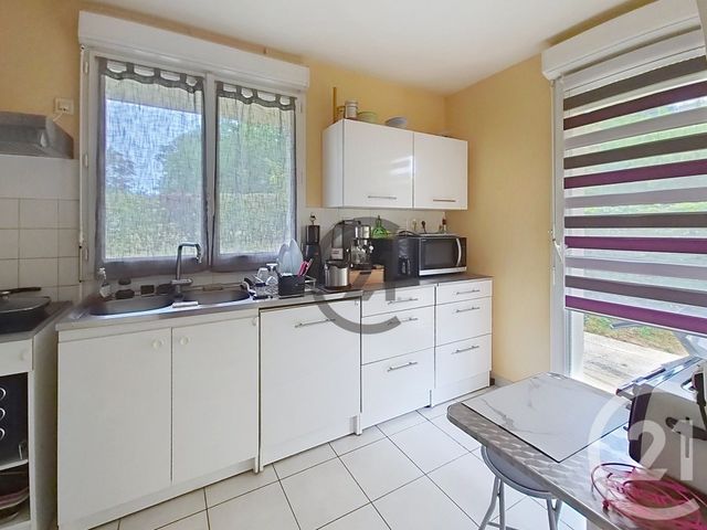 Appartement F3 &agrave; vendre - 3 pi&egrave;ces - 66,73 m2 - St Georges Sur Baulche - 89 - BOURGOGNE