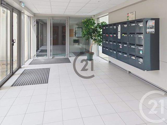 Appartement F3 &agrave; vendre - 3 pi&egrave;ces - 66,73 m2 - St Georges Sur Baulche - 89 - BOURGOGNE