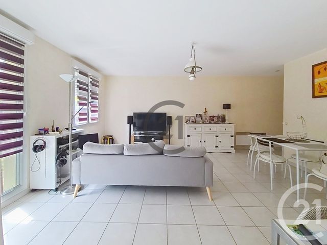 Appartement F3 &agrave; vendre - 3 pi&egrave;ces - 66,73 m2 - St Georges Sur Baulche - 89 - BOURGOGNE