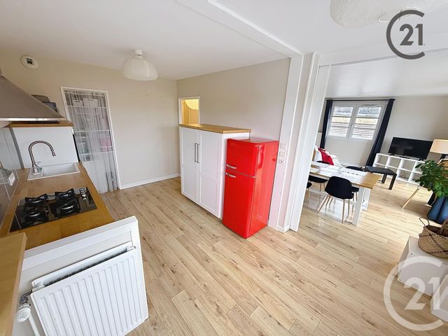 Afficher la photo en grand Appartement F3 à vendre - 3 pièces - 67,80 m2 - Auxerre - 89 - BOURGOGNE