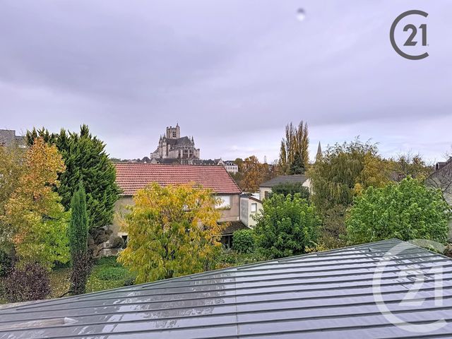 Afficher la photo en grand Appartement F3 à vendre - 3 pièces - 67,80 m2 - Auxerre - 89 - BOURGOGNE