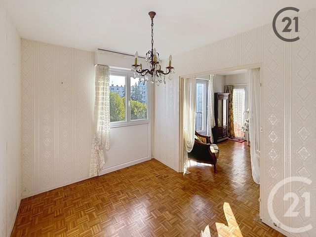 Appartement F3 à vendre - 3 pièces - 72 m2 - Auxerre - 89 - BOURGOGNE