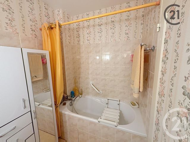 Appartement F3 à vendre - 3 pièces - 72 m2 - Auxerre - 89 - BOURGOGNE