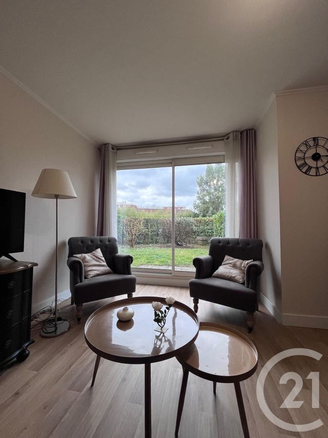 Afficher la photo en grand Appartement F2 à vendre - 2 pièces - 46,65 m2 - Auxerre - 89 - BOURGOGNE