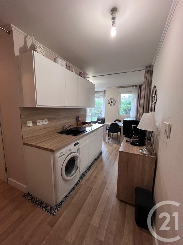 Afficher la photo en grand Appartement F2 à vendre - 2 pièces - 46,65 m2 - Auxerre - 89 - BOURGOGNE