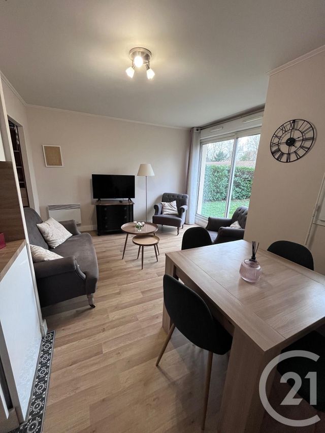 Afficher la photo en grand Appartement F2 à vendre - 2 pièces - 46,65 m2 - Auxerre - 89 - BOURGOGNE