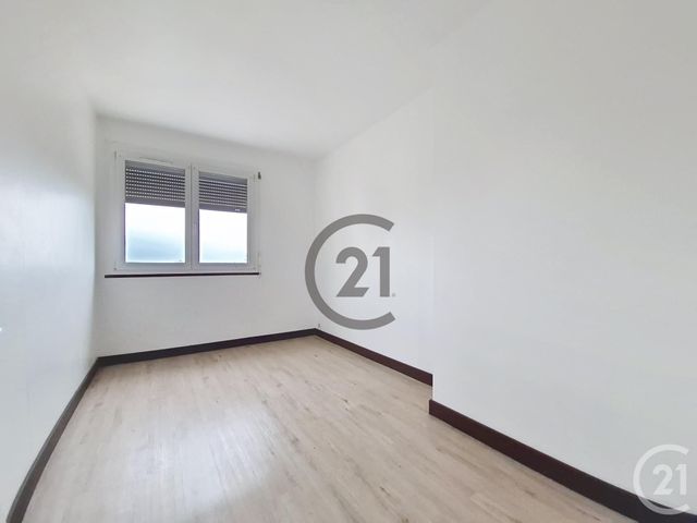 Afficher la photo en grand Appartement F4 à vendre - 4 pièces - 72,54 m2 - Auxerre - 89 - BOURGOGNE