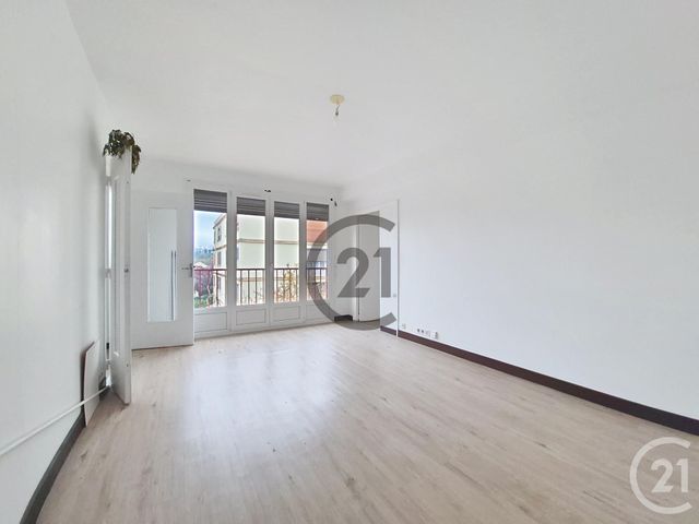 Afficher la photo en grand Appartement F4 à vendre - 4 pièces - 72,54 m2 - Auxerre - 89 - BOURGOGNE