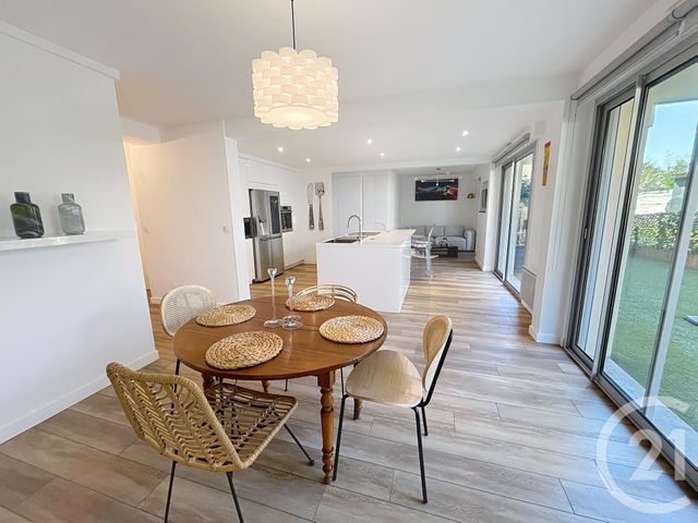 Appartement F5 à louer - 5 pièces - 140 m2 - Auxerre - 89 - BOURGOGNE