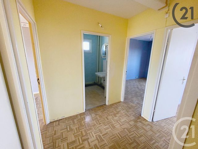 Afficher la photo en grand Appartement F4 à vendre - 4 pièces - 84,63 m2 - Auxerre - 89 - BOURGOGNE