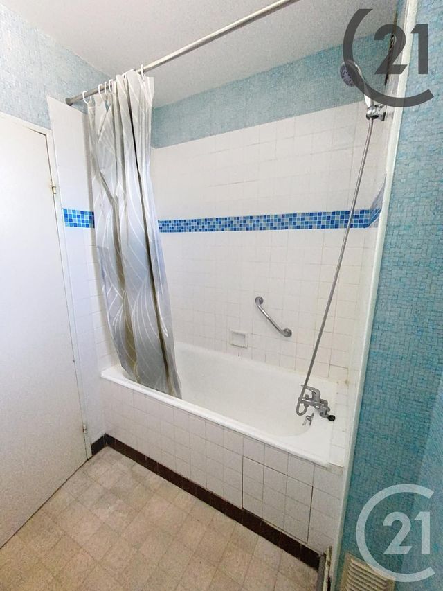 Afficher la photo en grand Appartement F4 à vendre - 4 pièces - 84,63 m2 - Auxerre - 89 - BOURGOGNE