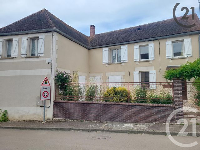 Maison à vendre - 10 pièces - 296,81 m2 - Escamps - 89 - BOURGOGNE