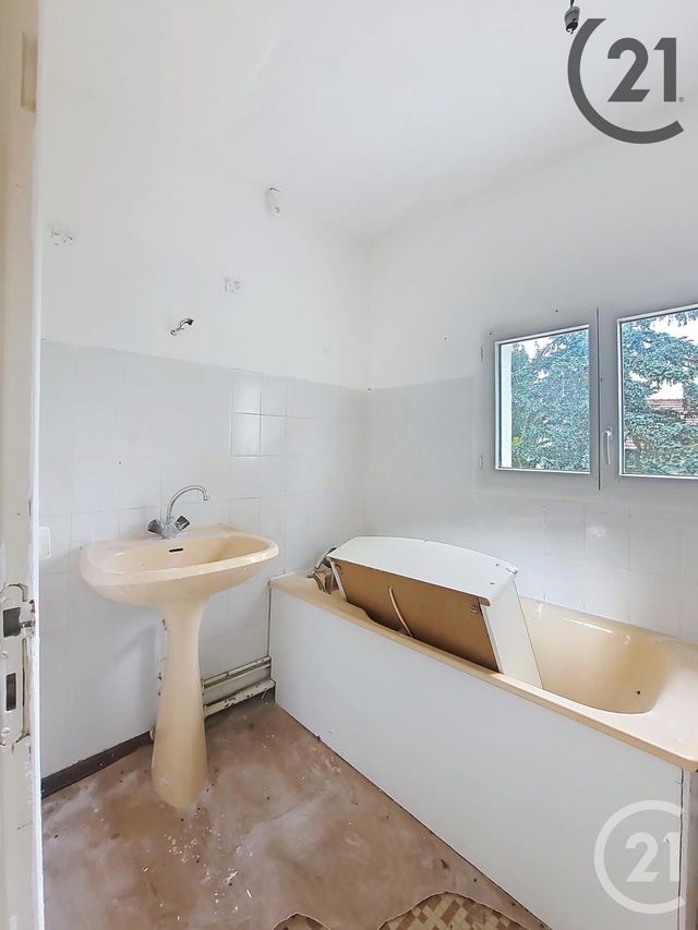 Maison à vendre - 10 pièces - 170 m2 - Pontigny - 89 - BOURGOGNE