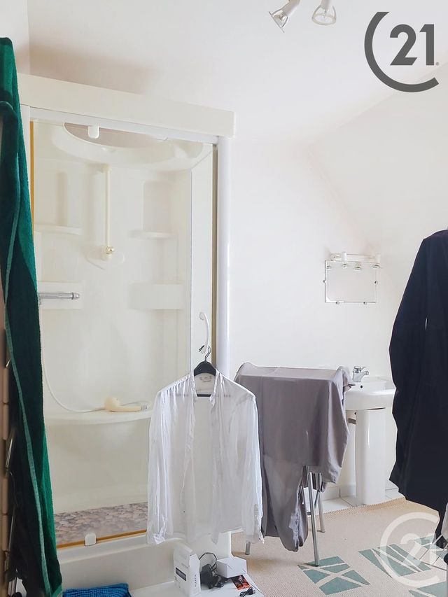 Afficher la photo en grand Appartement T4 à vendre - 4 pièces - 99,59 m2 - Auxerre - 89 - BOURGOGNE